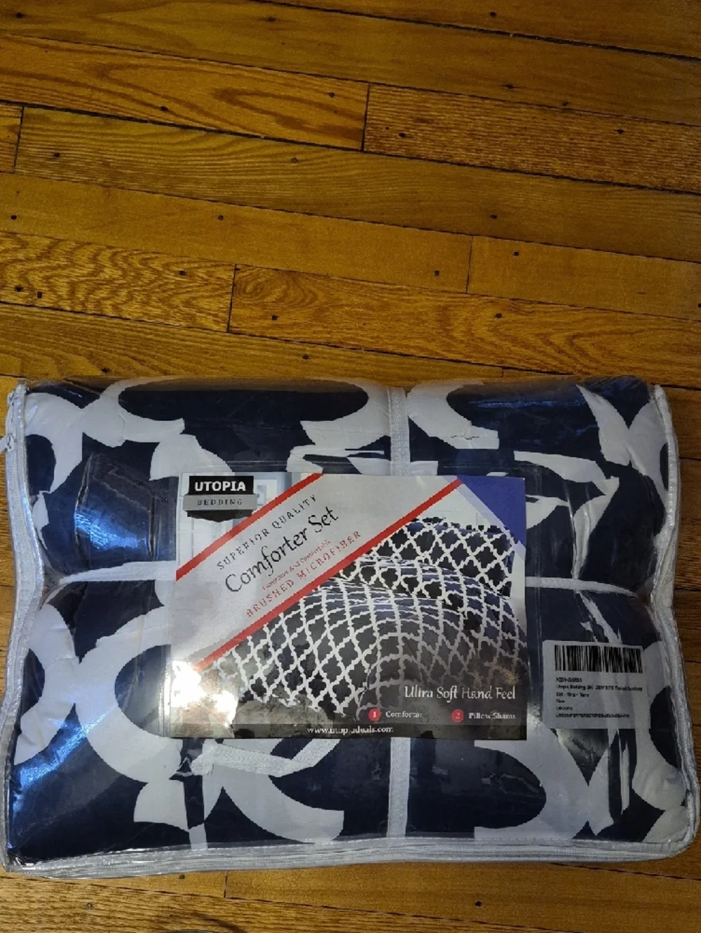 Utopia navy white
